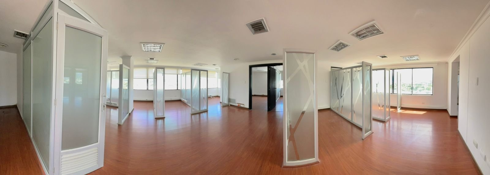 Oficina 1101 en arriendo edificio Centro Ejecutivo