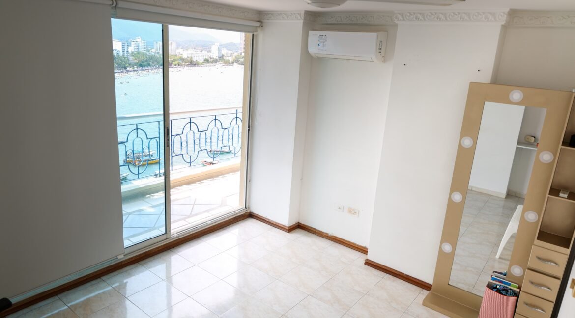 3d4cd384-2513-421d-a25a-07d319c61c4d