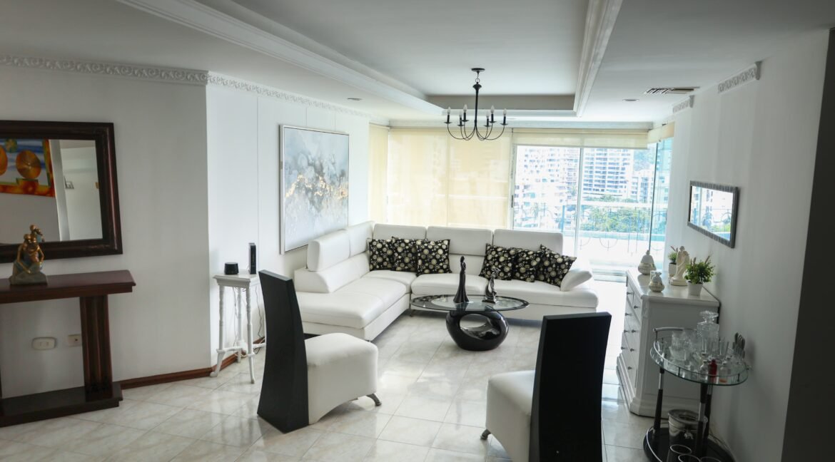 3da4bb02-b912-4242-9a86-a6a5ef1499ae