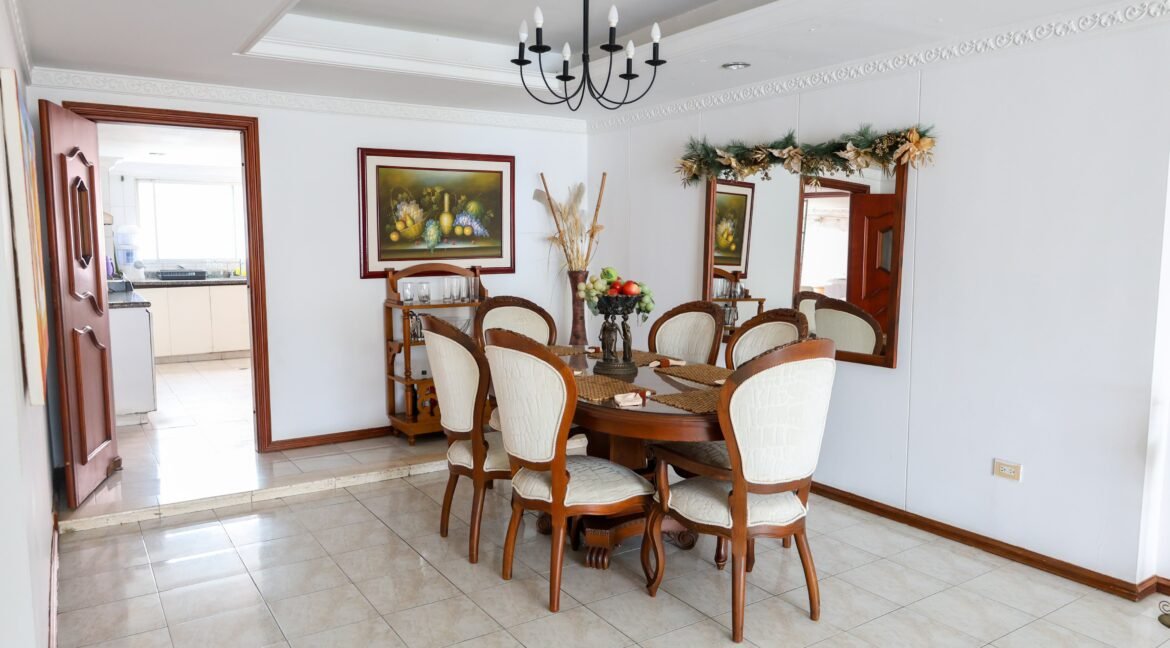 78cce612-5223-4e0e-b70a-edaaf28ad20c